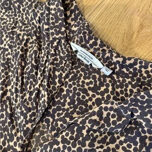 And Other Stories Spotted Pattern Short Sleeve Button Down in Black and Tan